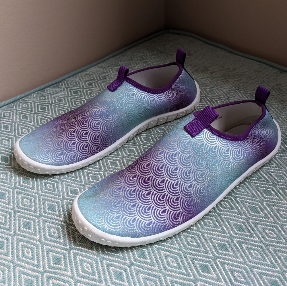 Cat & Jack Rainbow Mermaid Water Shoes